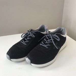 TOMS Arroyo Sneaker